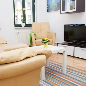 Apartment Ost 